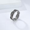 Nordic retro Viking text woven eternal knot, titanium steel ring, men's and women's niche design wedding ring, artistic food ring