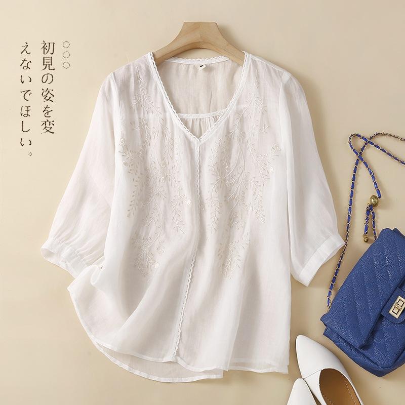 V-neck Five-quarter-sleeved Embroidered Cotton and Linen Shirt for Women's 2025 Summer New Thin Top with Loose Temperament and Beautiful Shirt