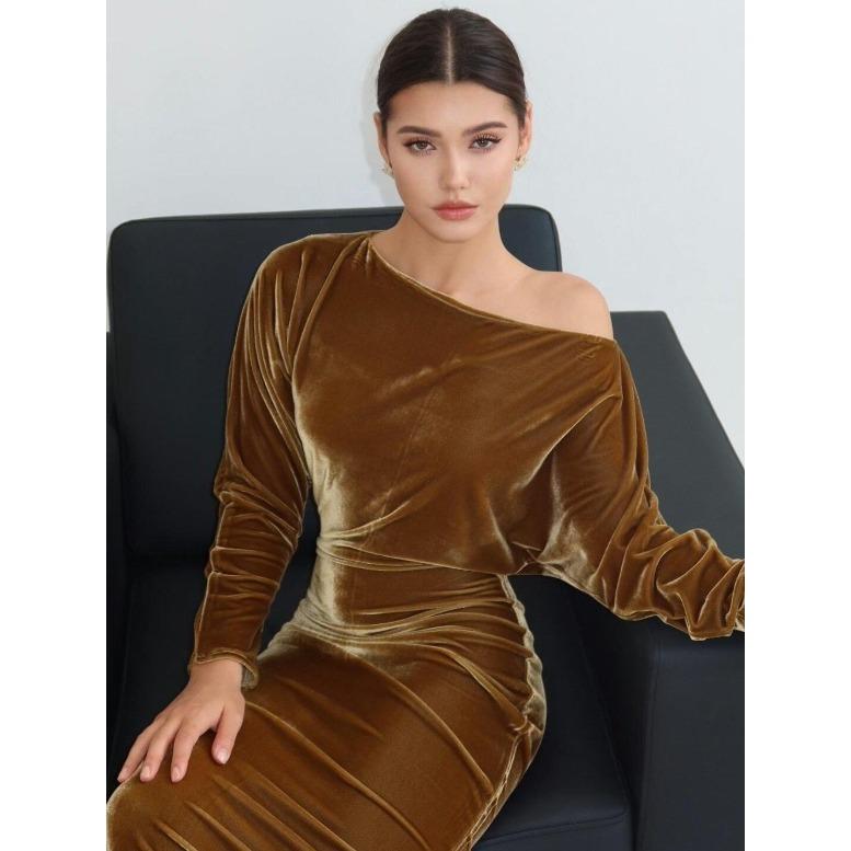 Точечный европейский красивый женский осенне-зимний новый модный темпераментный сексуальный бархатный тонкий облегающий длинный рукав платье S