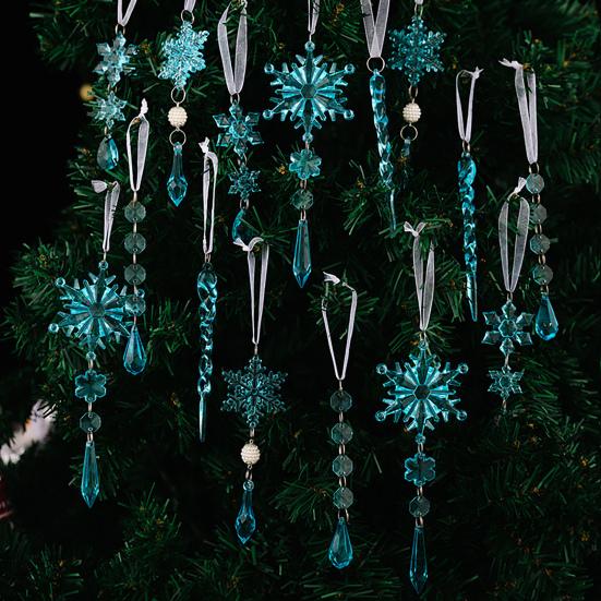 15Pcs  Acrylic Snowflake Ornaments Snowflake And Ice Crystal Hanging Decor for Christmas Tree Transparent Winter-Themed Craft Party Favor