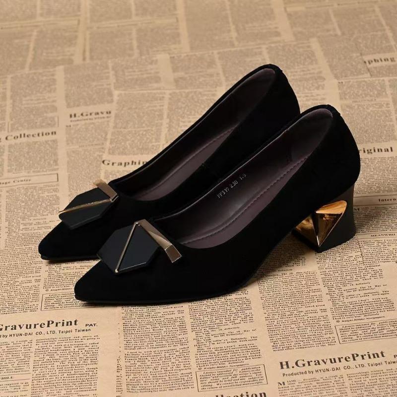 Autumn New Temperament High Heels Thick Heel Pointed Head Shallow Mouth Fashion Temperament Single Shoes Women