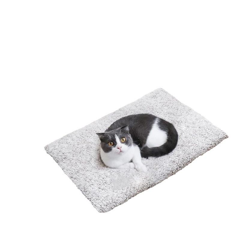Warm Pet Pad for Cats and Dogs: Non-Slip, Waterproof, Washable for Indoor & Outdoor Use