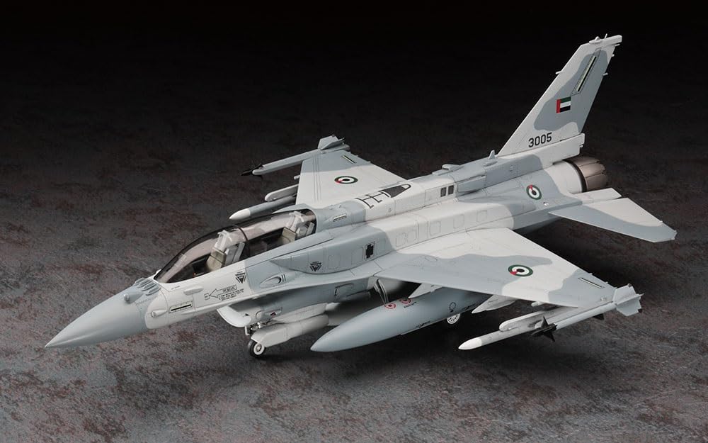 Hasegawa UAE Air Force Block 60 Fighting Falcon Plastic Model Kit PT44 1/48 F-16F