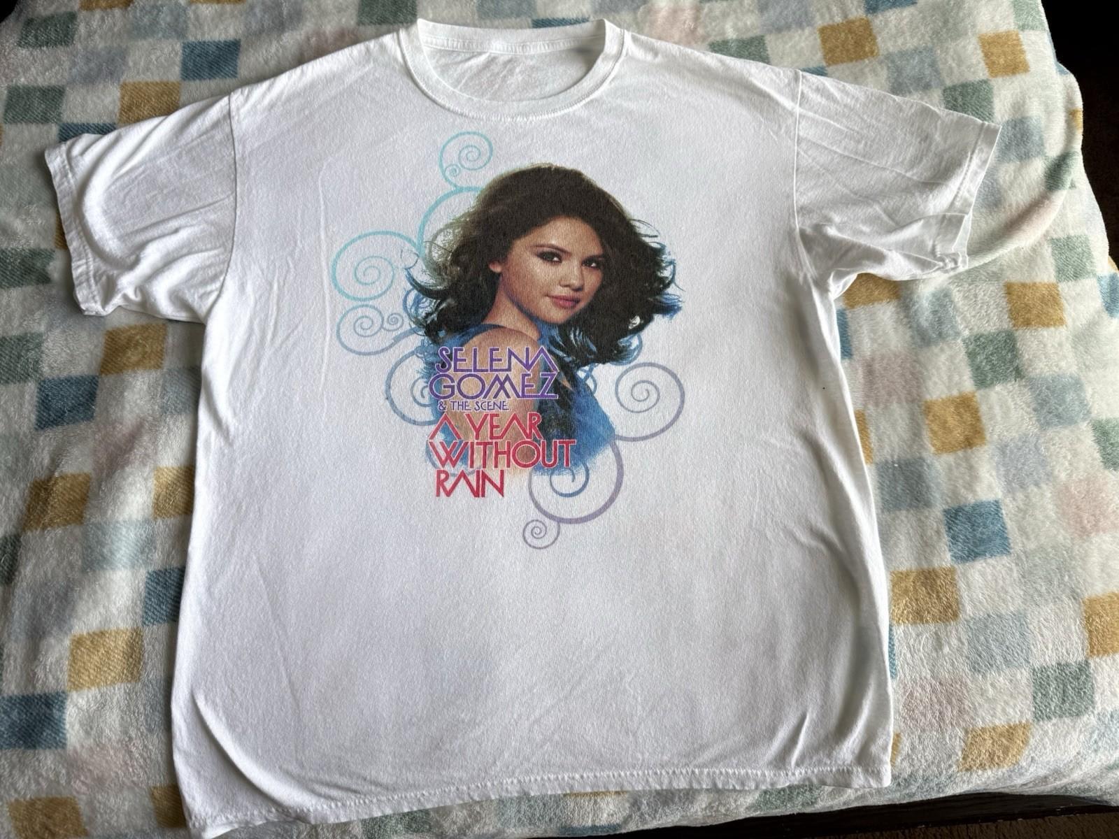 Selena Gomez A Year Without Rain Tour 2011 Tee T-Shirt XL S