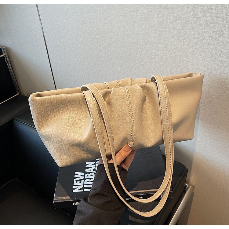 Women's bag niche tote bag design women's new popular student large-capacity shoulder underarm commuter bag