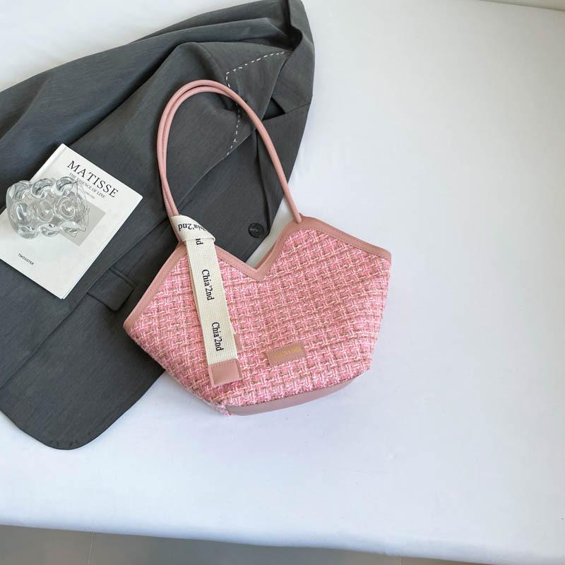 Large Capacity Plaid Bag Women's 2025 New Fashion Retro Shoulder Commuter Bag Women's Texture Versatile Tote Bag Women