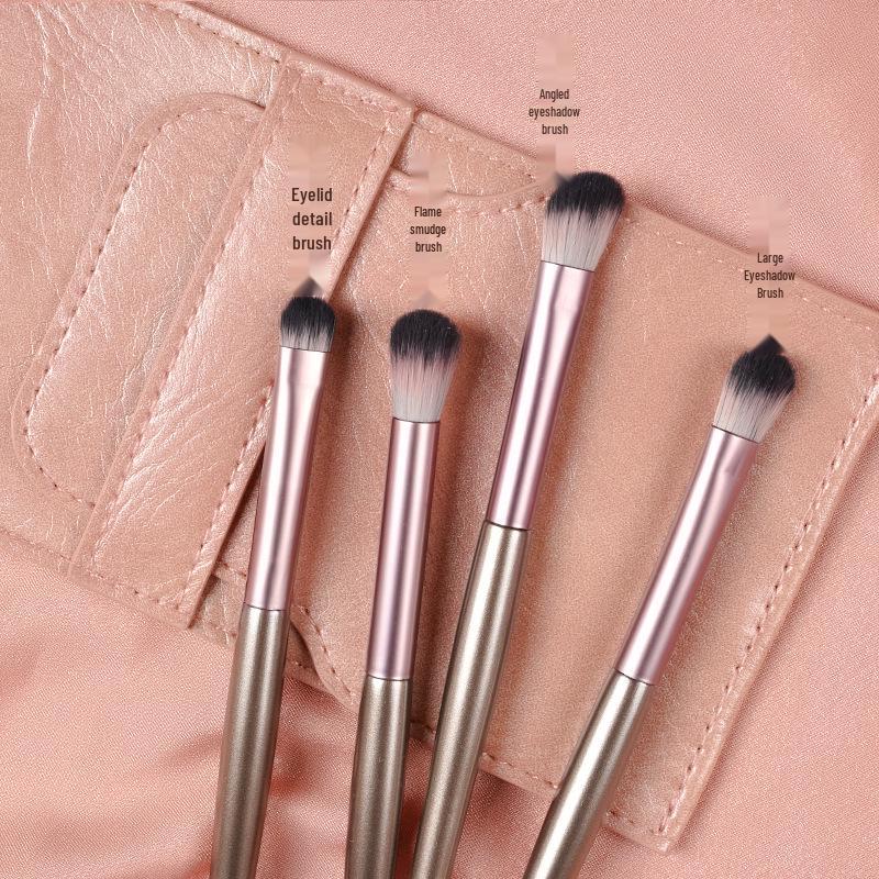Little Grape 4-Piece Eyeshadow Brush Set with Soft Bristles and Portable Bag