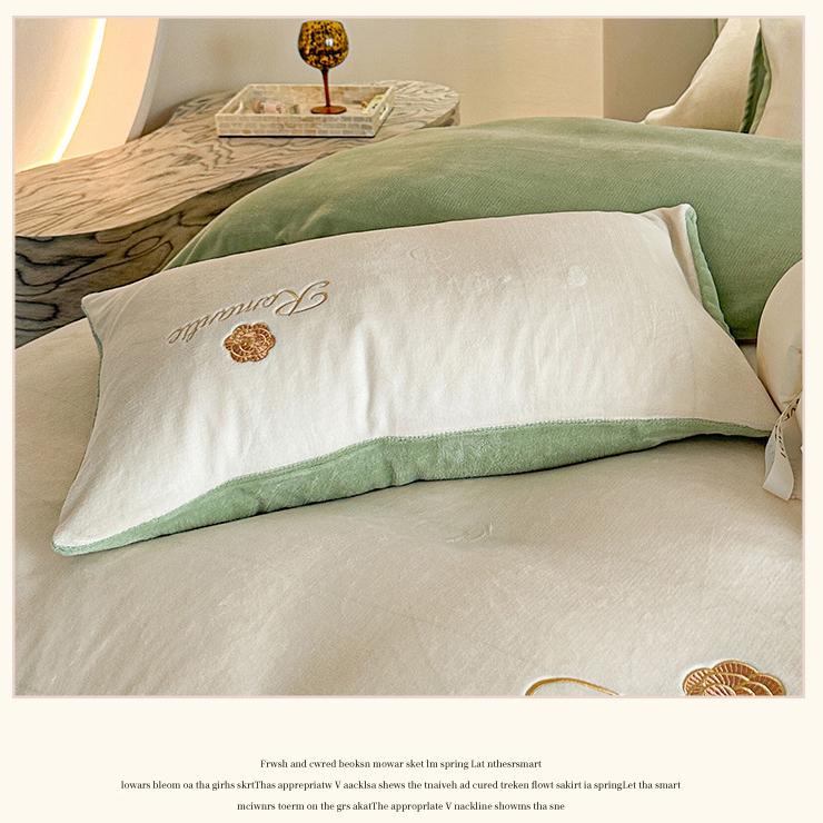 Winter Warm 4pcs Milk Embroidery Home Textile Bed Quilt Set Sheet