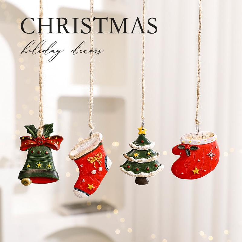 Christmas Decorative Pendants and Ornaments Christmas Tree Vintage Pendants and Ornaments Arrangement
