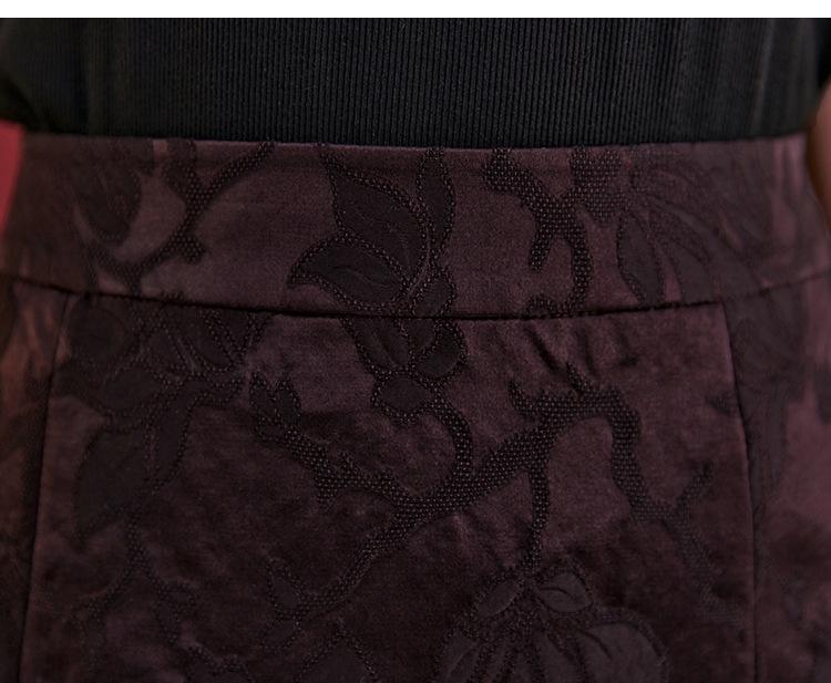 Autumn 2025 Women's Silk Jacquard Retro Slit Bodycon Midi Skirt