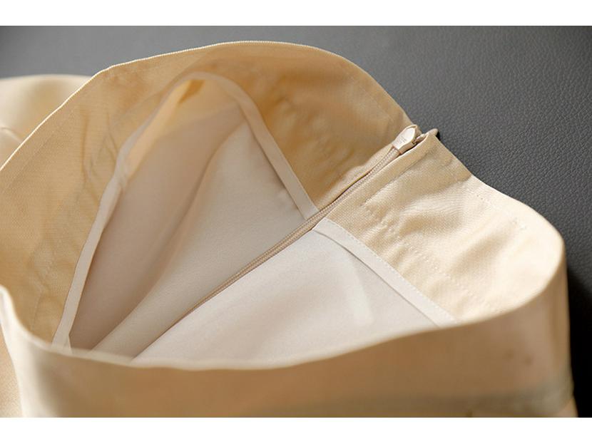 In-Stock Elegant Hepburn Style High-Waisted A-Line Umbrella Skirt for Women - Summer Collection