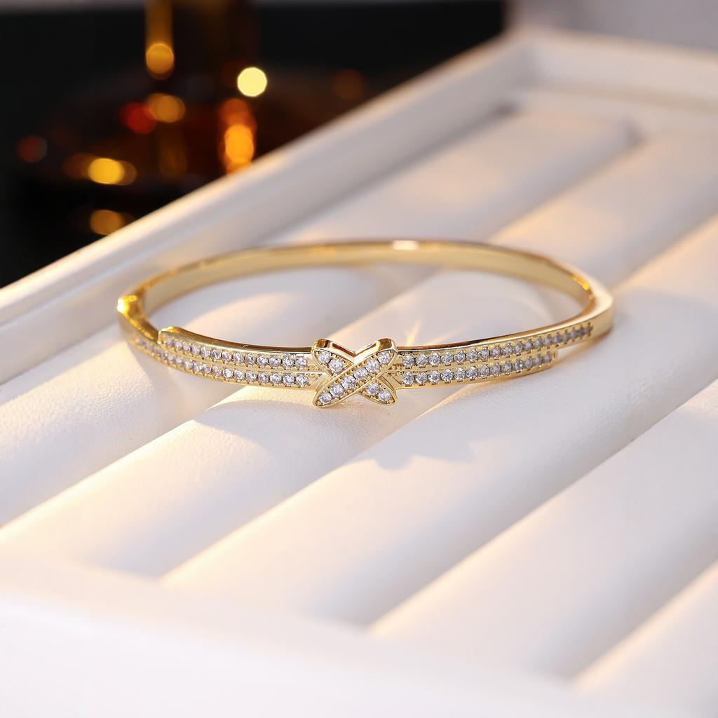 Fashionable and Simple Ins Style Cross X-shaped Style Versatile Light Luxury Temperament Women's Bracelet