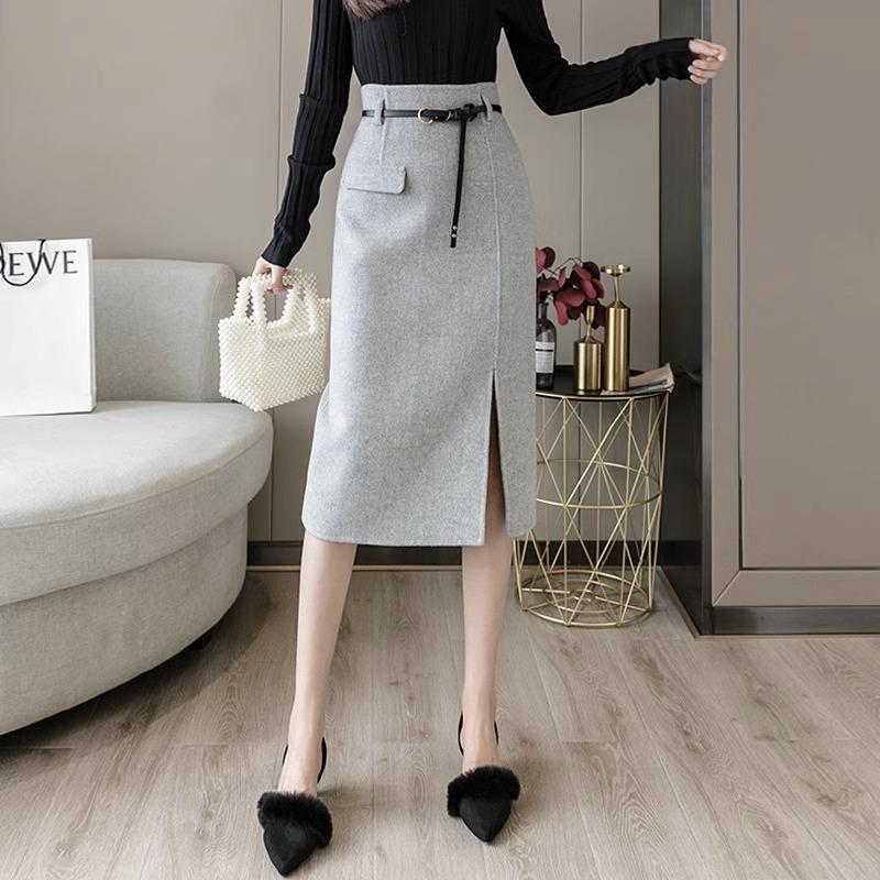 

2023 High-Waist Slimming A-line Wool Midi Skirt with Slit S (recommended under 49kg)