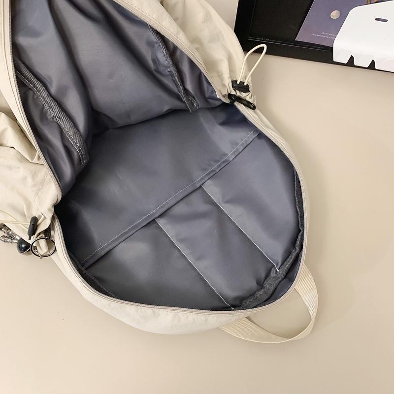 Нейлоновый рюкзак для женщин — фото 7