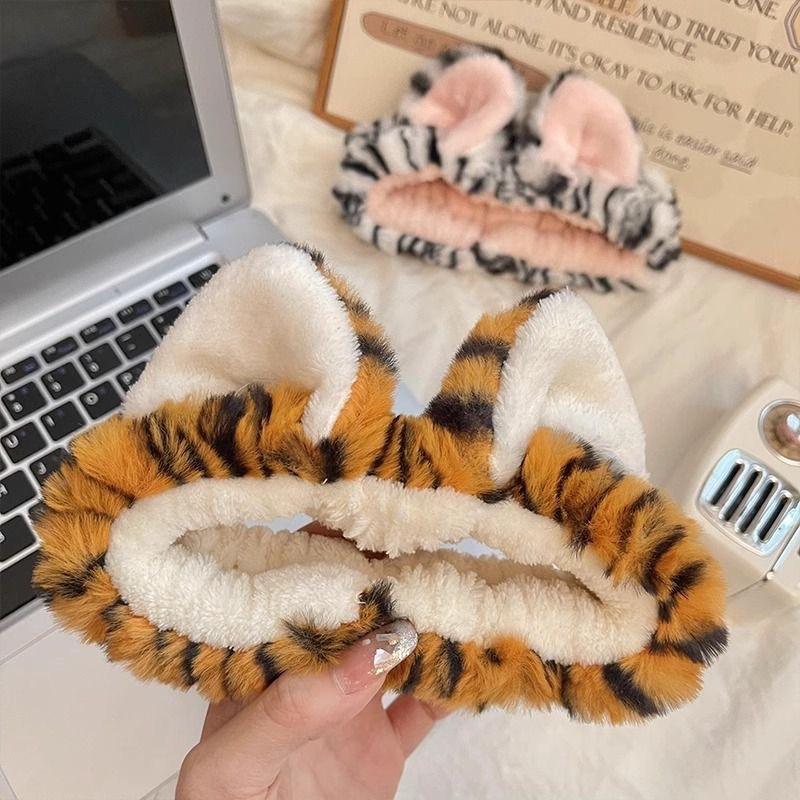 1pc Adorable Tiger Wash Face Headband Cartoon Sell Cute Animal Headpiece Wash Makeup Plush Tiger Ear Hairband