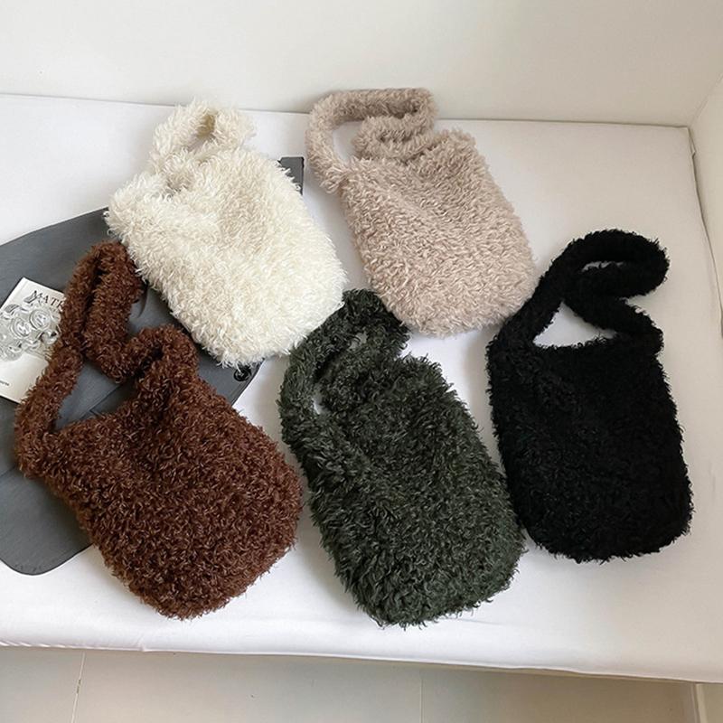 Yogodlns Korean Version Autumn and Winter New Women's Fashionable Versatile Practical Fashion Long-Haired Furry Shoulder Crossbody Bag