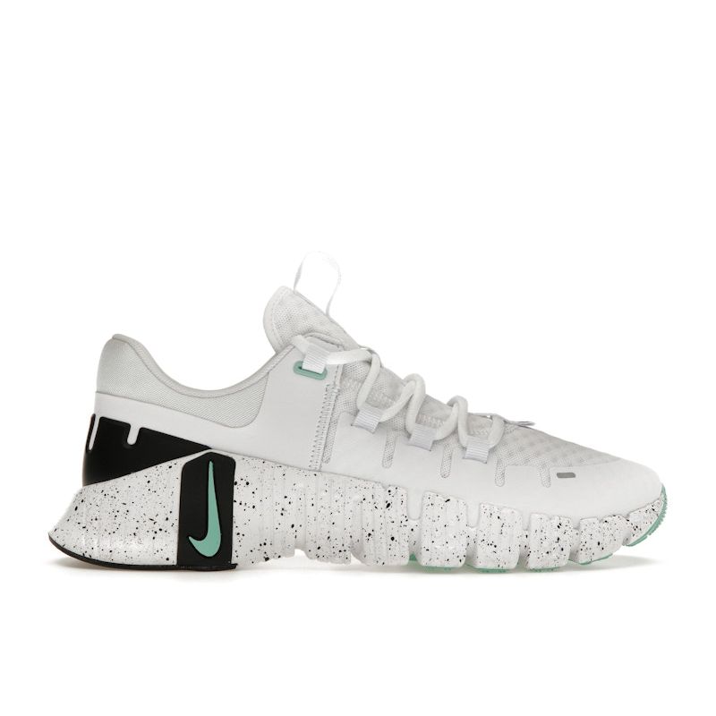 Nike (ЖЕНСКИЕ) Бесплатные Metcon 5  White Emerald Rise  DV3950-101