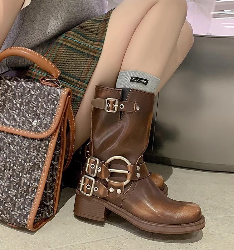 Short boots women's retro western cowboy boots autumn and winter boots thick leather martin boots sleeve knight boots.