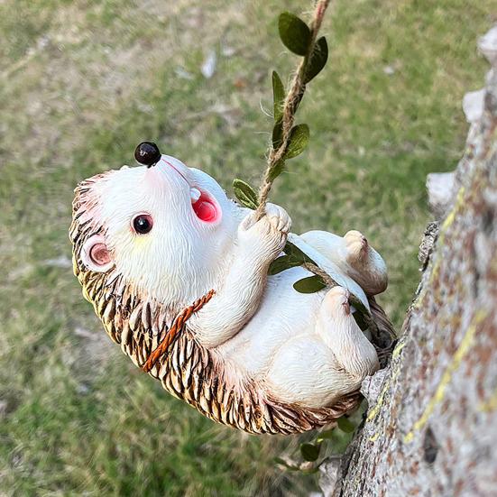 Climbing Hedgehog Figurine Handmade Resin Hedgehog Statue Wall Animal Decoration for Home Garden Tree Fence