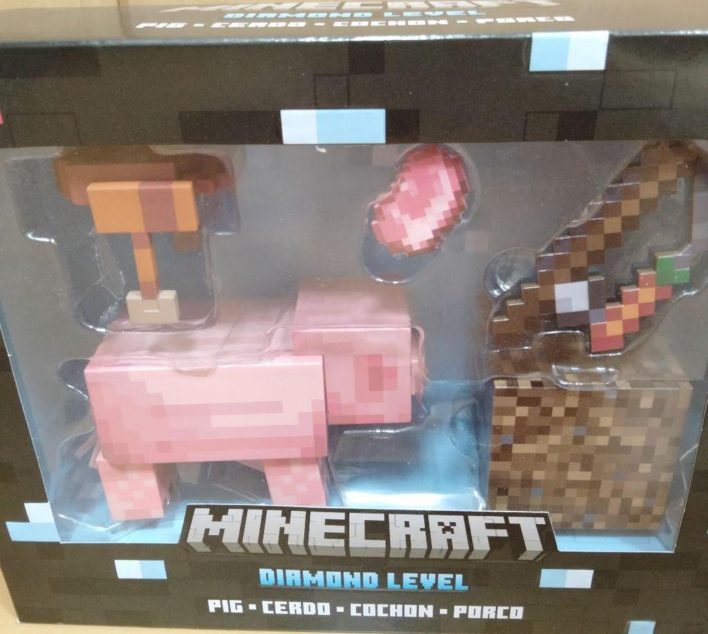 [USED] Mattel Minecraft Diamond Level Pig Action Figure