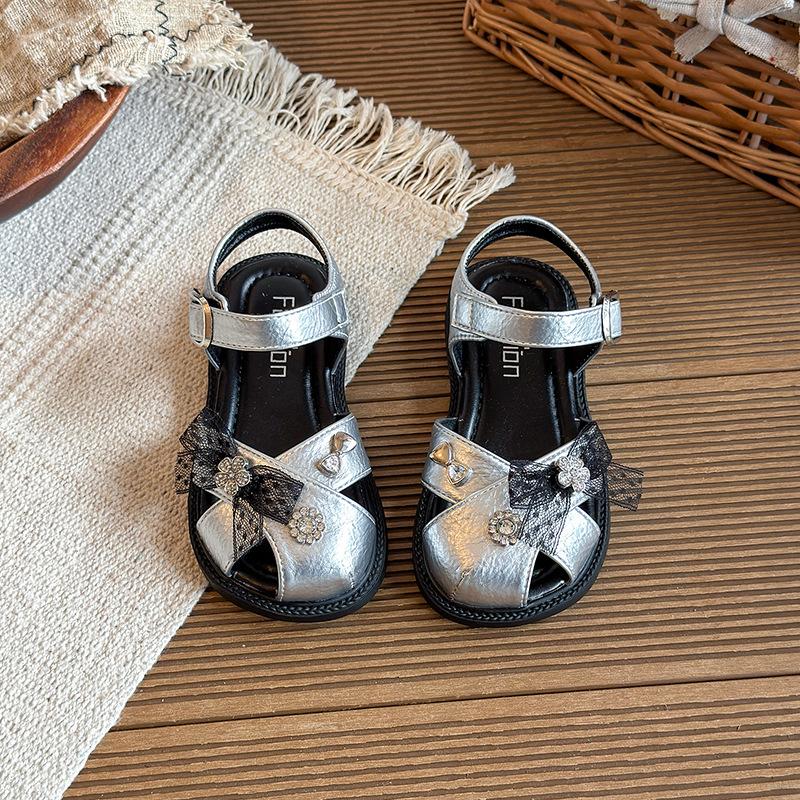 Girls' Sandals, New Children's Shoes, Little Girls' Princess Shoes, Hollow Toe Beach Shoes, Medium and Large Children's Shoes