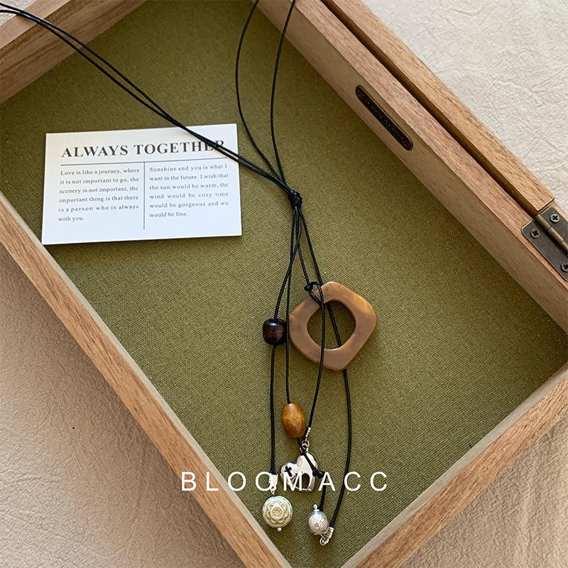 Hand-Woven Pine Nut Wood Bead Necklace - Chinese Retro Style Versatile Fashion Accessory