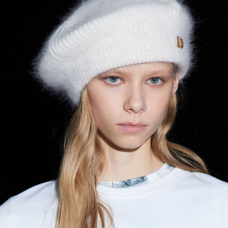 

WNDERKAMMER Ангоровый берет_Слоновая кость FREE