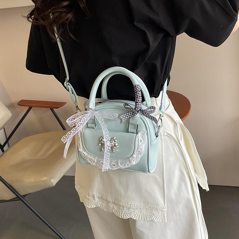 New lace bow shoulder bag spring and summer atmosphere messenger bag sweet and cute convenient handbag