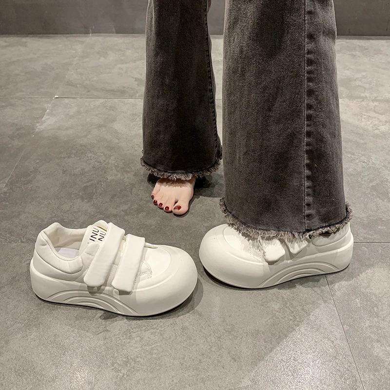 Fashion Cloudlike Thick Bottom Platform Slip-ons Women's Fashion Sneakers Spring 2025 Magic Tape Round Toe High Heel Korean Sle