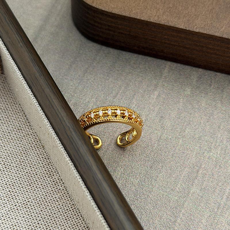 Medieval Light Luxury Diamond-Encrusted Zircon Cat Weave Pattern Hollowed Out Full Diamond Opening Ring Niche Stacked High-End Ring