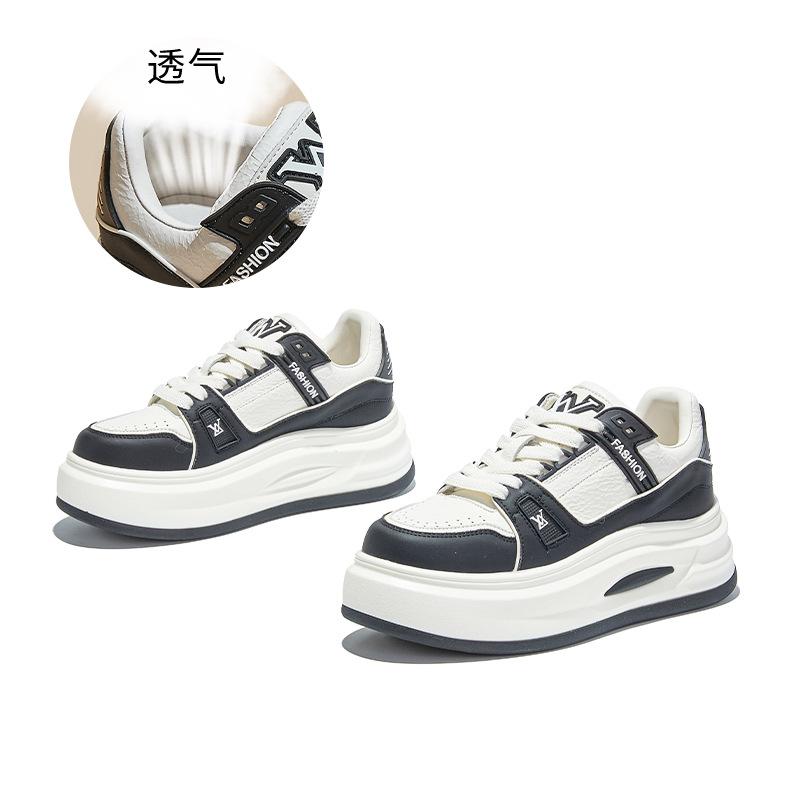 Suction film sole leather little white shoes autumn new heightening platform shoes children's niche casual shoes versatile women's shoes