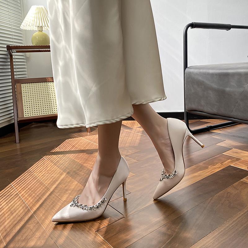New champagne pointed rhinestone trimmed high heels women's thin heels sexy and beautiful light mouth single shoes