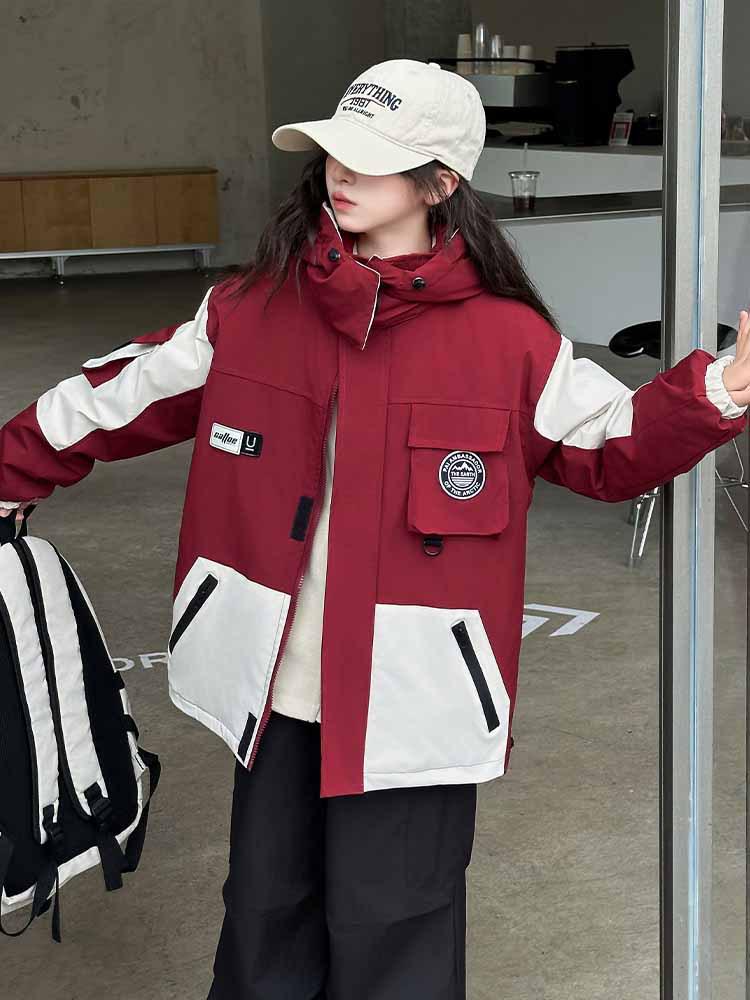 Girls' 2025 Three-in-One Windbreaker: Waterproof, Windproof, and Thickened for Autumn and Winter. Loose-fitting, Trendy Outdoor Coat.