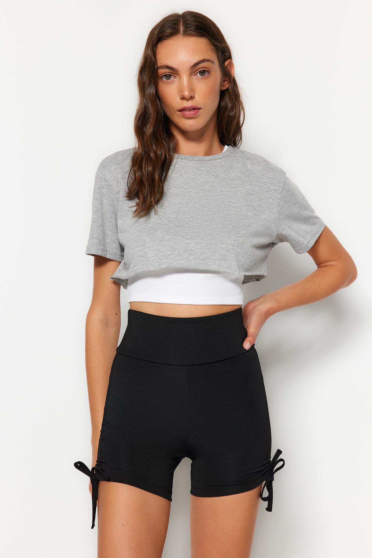 

Черные спортивные шорты Колготки с концентратором, строчкой и деталями THMSS23TY00091.