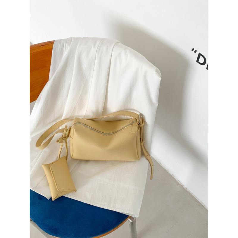 

New small square bag fashionable versatile underarm bag women s bag trendy women s shoulder bag women жёлтый