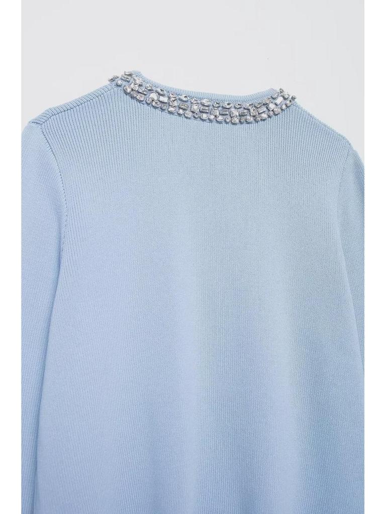 Früher Herbst Damen Strickjacke & Hüftrock mit Anzugschmuck