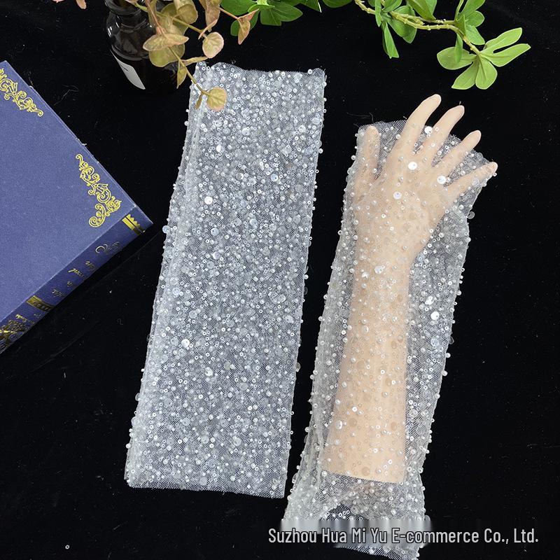 Elegante Perlen-Schleifen-Hochzeits-Handschuhe - Französische Ästhetik für Braut-Porträt-Styling