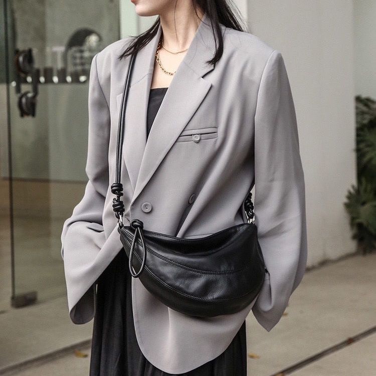 High-end Dumpling-shaped Bags for Women Soft Leather Versatile Crossbody Bags Stylish Single-shoulder Underarm Bags for Commuting