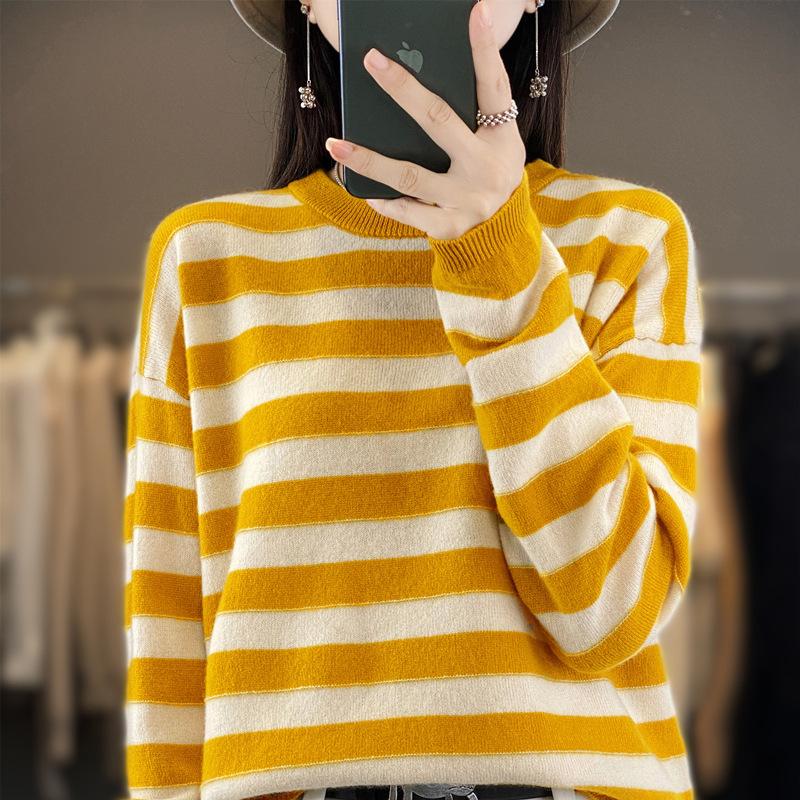 Women's Autumn and Winter Striped Base Layers, Sweaters, Knitwear, Warm Round Necks, Casual and Versatile