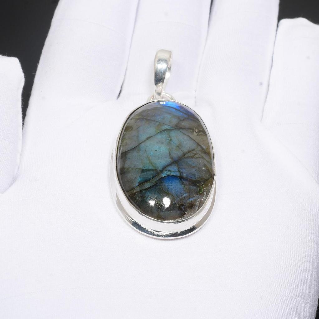 Blå Flashig Labradorit Ädelsten Handgjord 925 Sterlingsilver Hänge Naturlig Labradorit Hänge Oval Design Hänge Svart Regnbåge Smycken För Gåvor