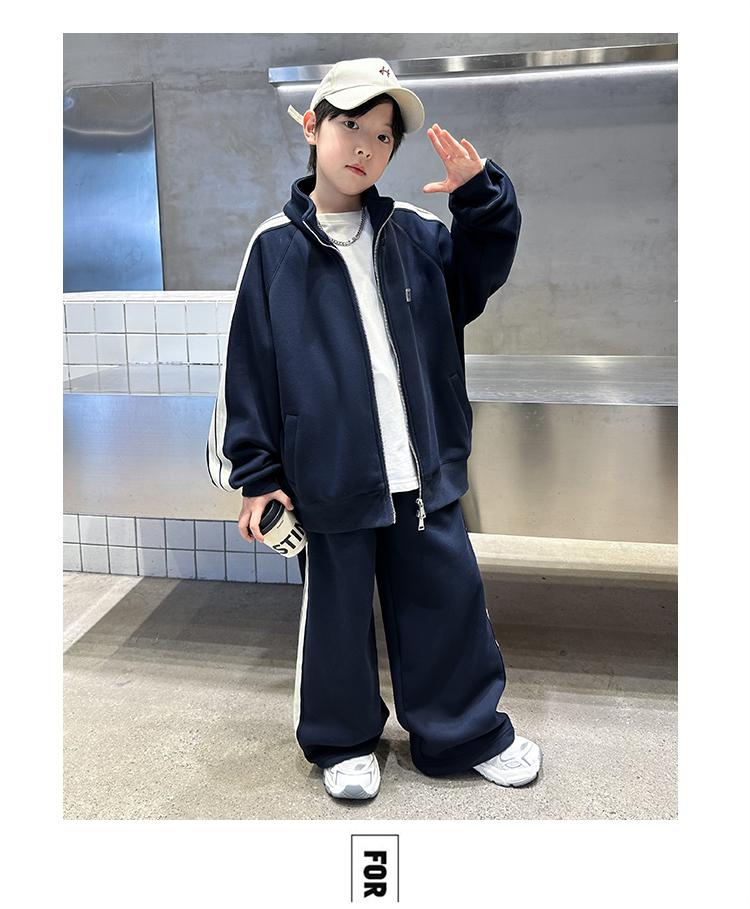 Boys' Spring and Autumn Set 2026 New Children's Spring and Autumn Sportswear, Two piece Set for Boys' Spring, Cool, Handsome, and Trendy