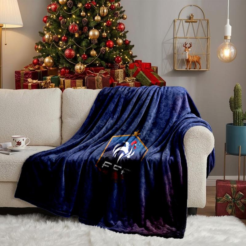 France Football Emblem Throws Blanket Flannel Blankets Plush for Couch Bed Gifts for Men Women Travel picnic blanket Christmas fan gifts