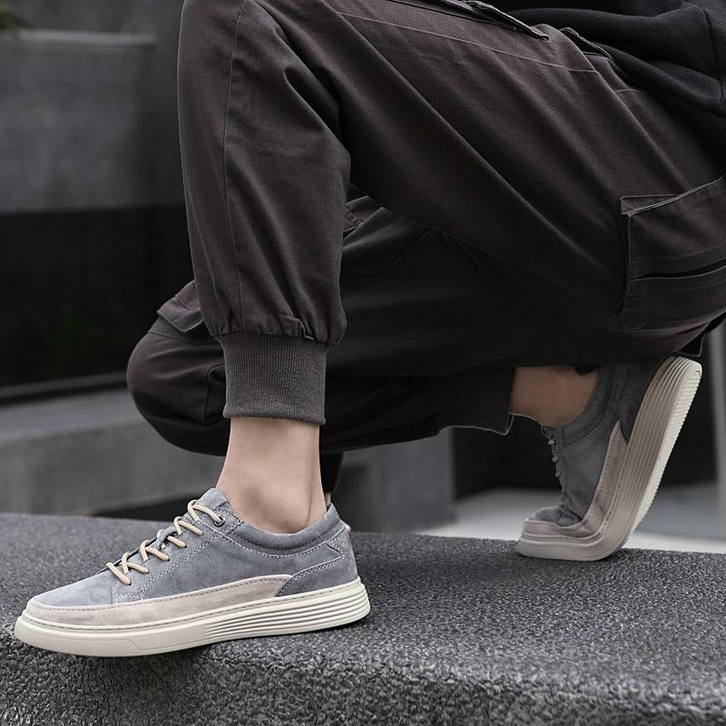 Fashion New Fashion Designer Men Skateboard Shoes Vulcanize Shoes High Quality Men's Suede Leather Shoes Versatile Comfortable Sneakers