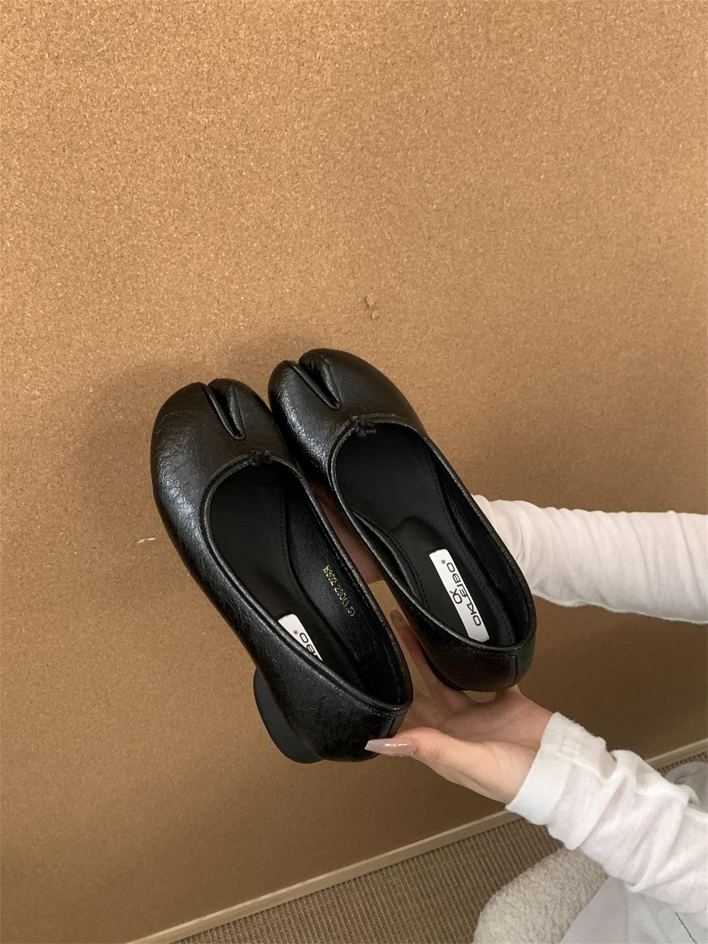 

IPPEUM Tabis Ballet Flats Women PU Leather 2025 New Summer Soft Silver Ballerina Shoes Mary Janes 245 чёрный