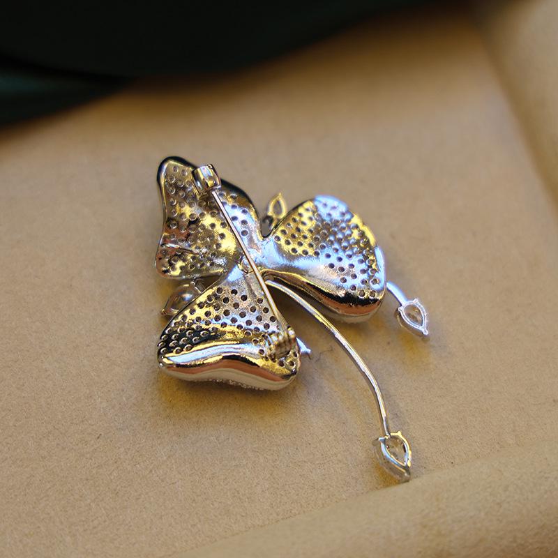 Copper Gold-plated Bauhinia Brooch with Zircon and Pearl Accents