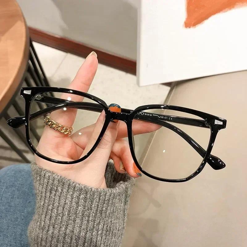 New Trend Ultra Light Glasses for Women Vintage Oversized Round Frame Blue Light Blocking Computer Reading Eyewear