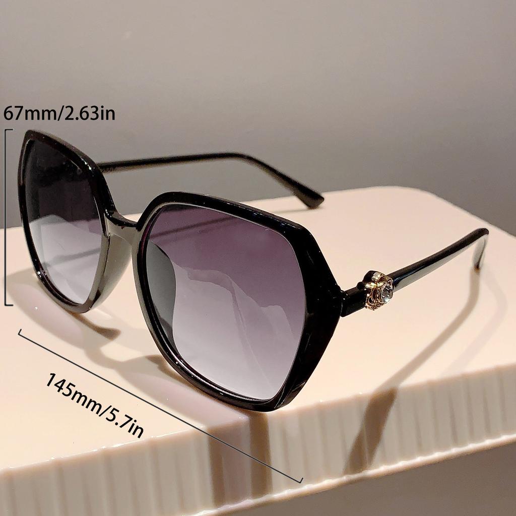 Stylish Design Gradient Shades Fashion Square Women's Sun Glasses Oversize Decoration Sunglasses for Travelling Driving