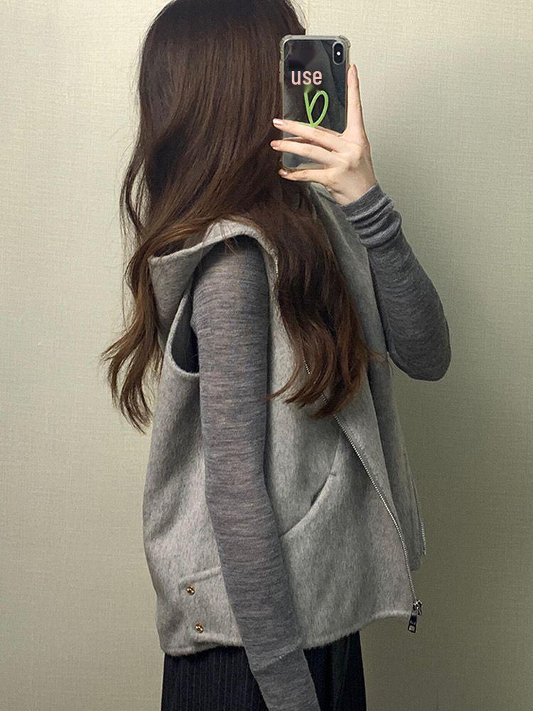 

Women s Hooded Vest & Base Layer Top - New Autumn Style, High-Quality, Loose, Versatile, Sleeveless Jacket XL