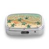 Portapillole Portatile con 2 Scomparti, Mini Custodia Organizer in Metallo per Medicine, Carino Contenitore Stampato per Pillole, Vitamine, Gioielli, Viaggio, Uso Quotidiano