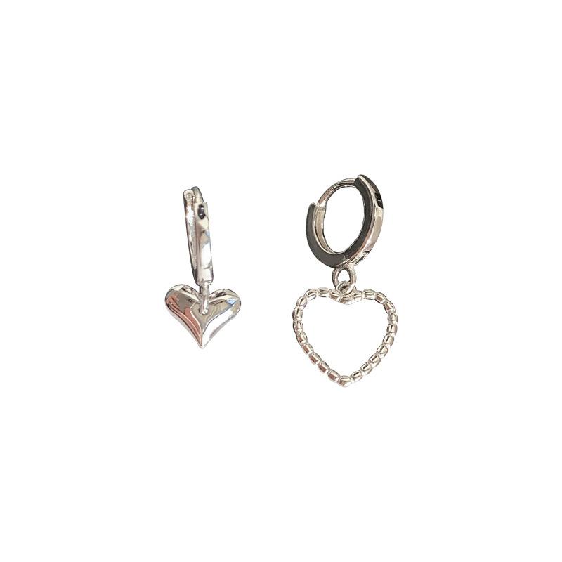 Asymmetric Love Heart Earrings Personality Simple Design Round Face Slimming Effect Affordable Dainty Durable Alloy Women's Daily Wear